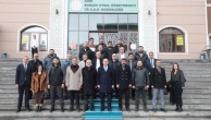 Vali Koç, kentte görev yapan yerel ve ulusal basın kuruluşu temsilcileri ile düzenlenen programda bir araya geldi.