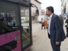 Ağrı Belediyesi Eş Başkanı Memet Akkuş ilk mesaisinde toplu ulaşımı kullandı.