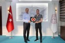 Türkiye Boks Federasyonu Başkanı Suat Hekimoğlu, Vali Bozkurt’u makamında ziyaret etti