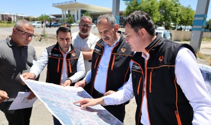 Vali Dr Önder Bozkurt “Yeni Nesil Akıllı Kavşak Projesini” yerinde inceledi