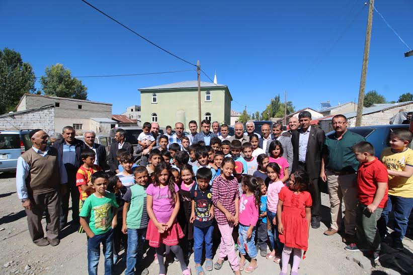 Vali Işın, köy muhtarları ile bir araya geldi