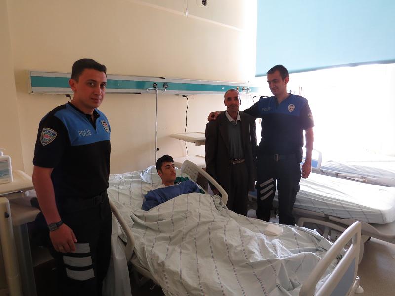 Ağrı Emniyet Müdürlüğü Polisi Engelli Çocuğu Sünnet Ettirdi