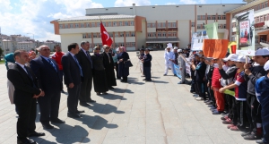 AĞRILI ÖĞRENCİLERDEN SAĞLIK YÜRÜYÜŞÜ