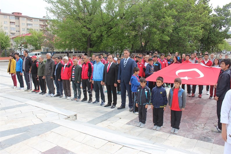 Ağrı’da 15-19 Mayıs “Gençlik Haftası” etkinlikleri başladı.