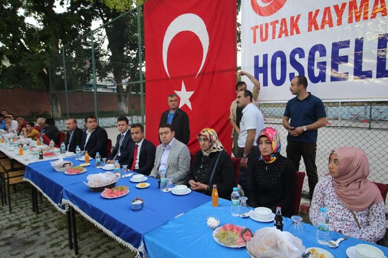 Ağrı ili Tutuk İlçesinde kardeşlik sofrası iftar programı