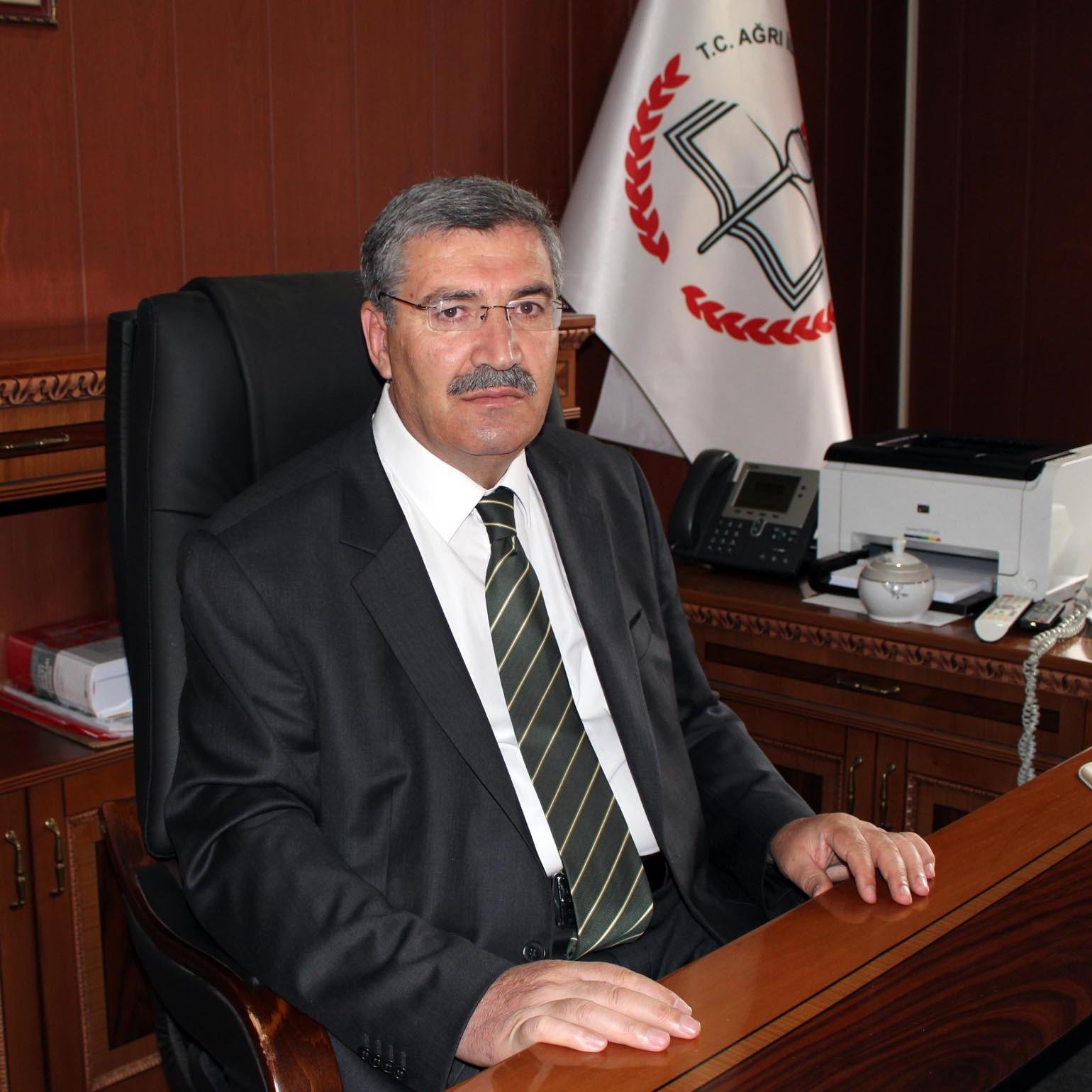 İl Milli Eğitim Müdürü Hatem Dursun, Kurban Bayramı nedeniyle bir mesaj yayınladı.