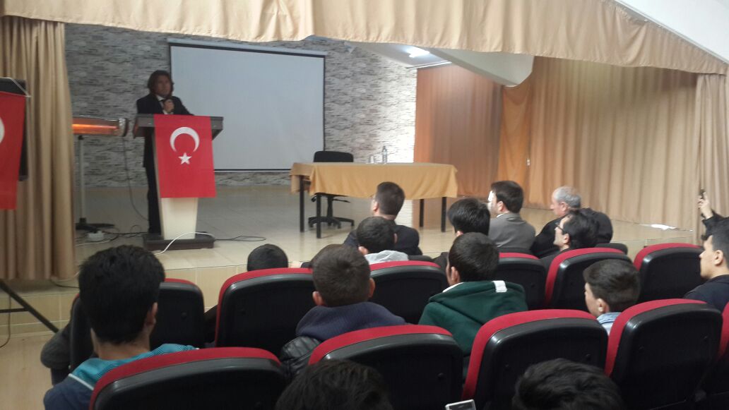 Hamur’da Çanakkale Ruhu ve Kardeşlik konulu konferans