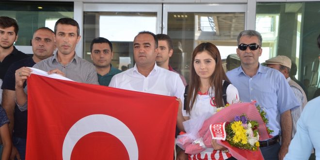 Avrupa üçüncüsü Gülnaz Uskun Ağrı’ya geldi