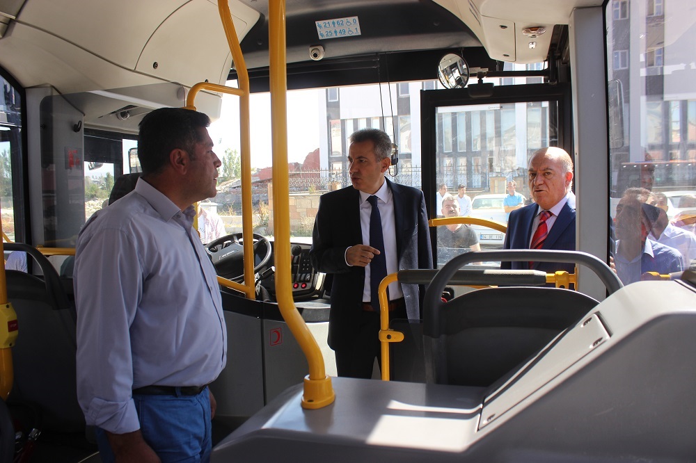 Başkan Elban, Belediye Otobüslerini denetledi.