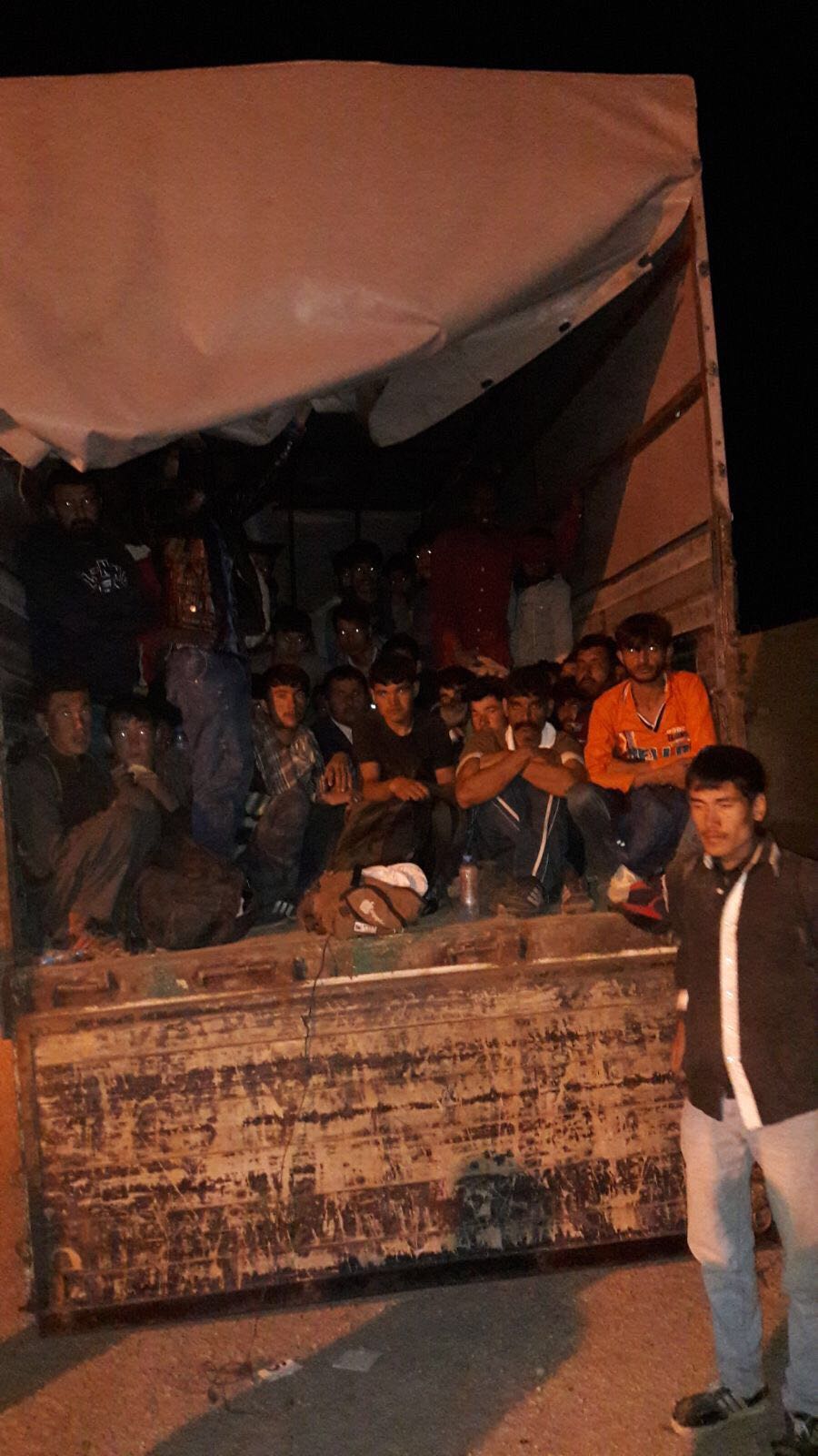 Ağrı’da göçmen kaçakçılığı : 5 kişi tutuklandı