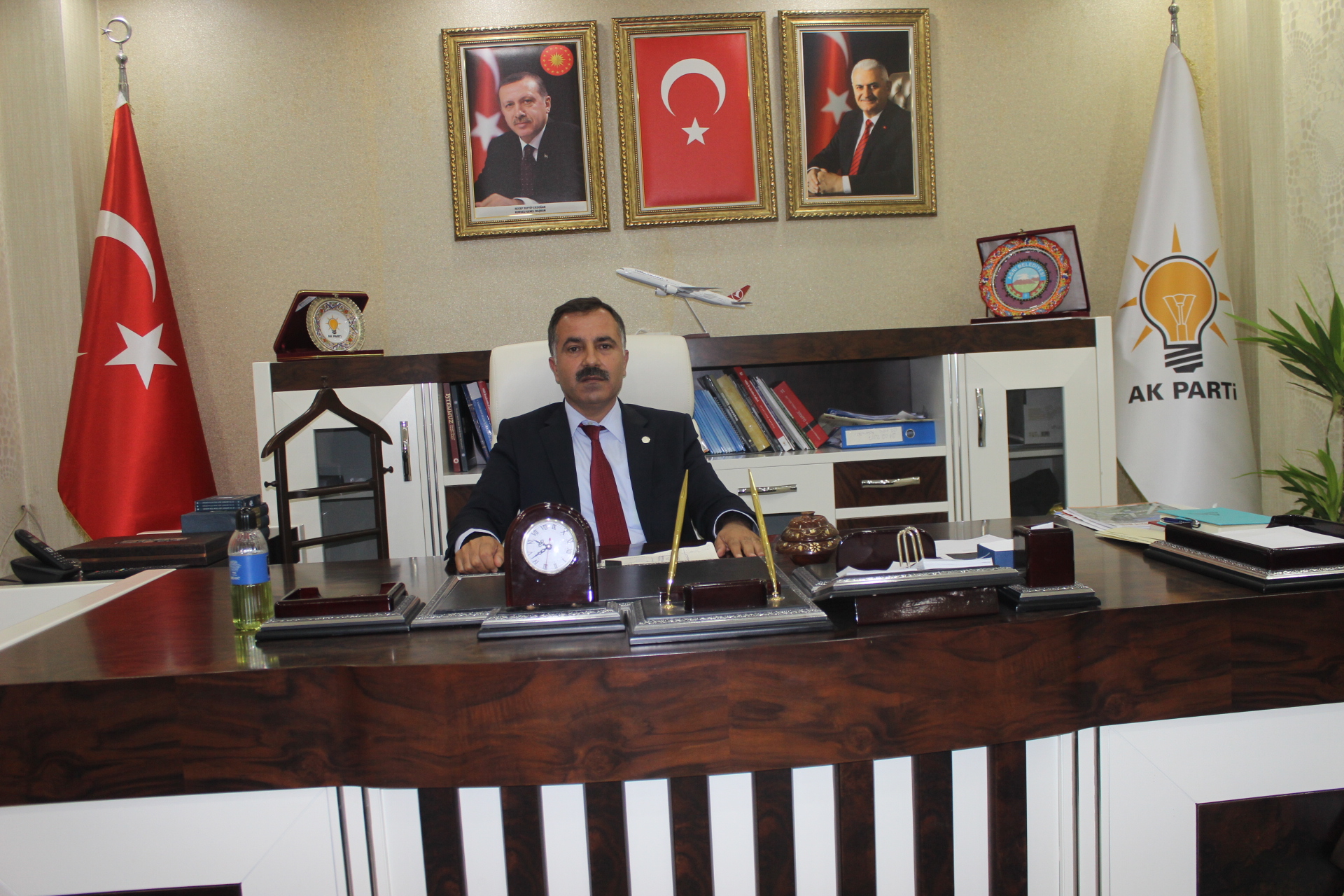 AK Parti Ağrı İl Başkanı Av.Abbas Aydın, yeni yıl için kutlama mesajı yayımladı.