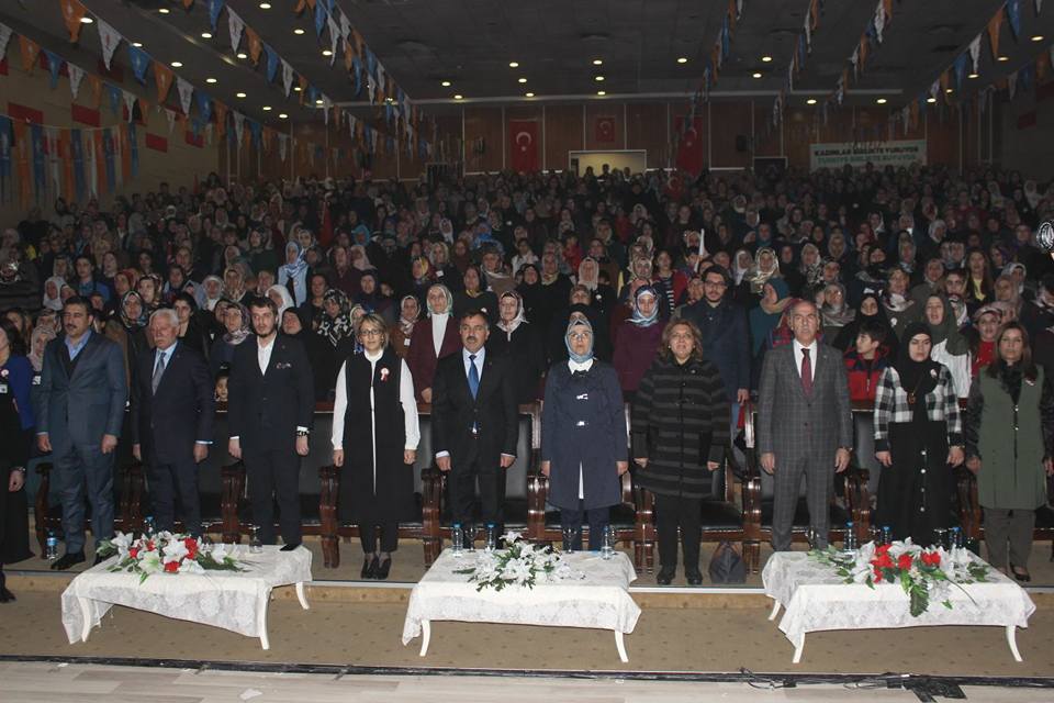 AK Parti Ağrı İl Kadın Kolları Kongresi Yapıldı