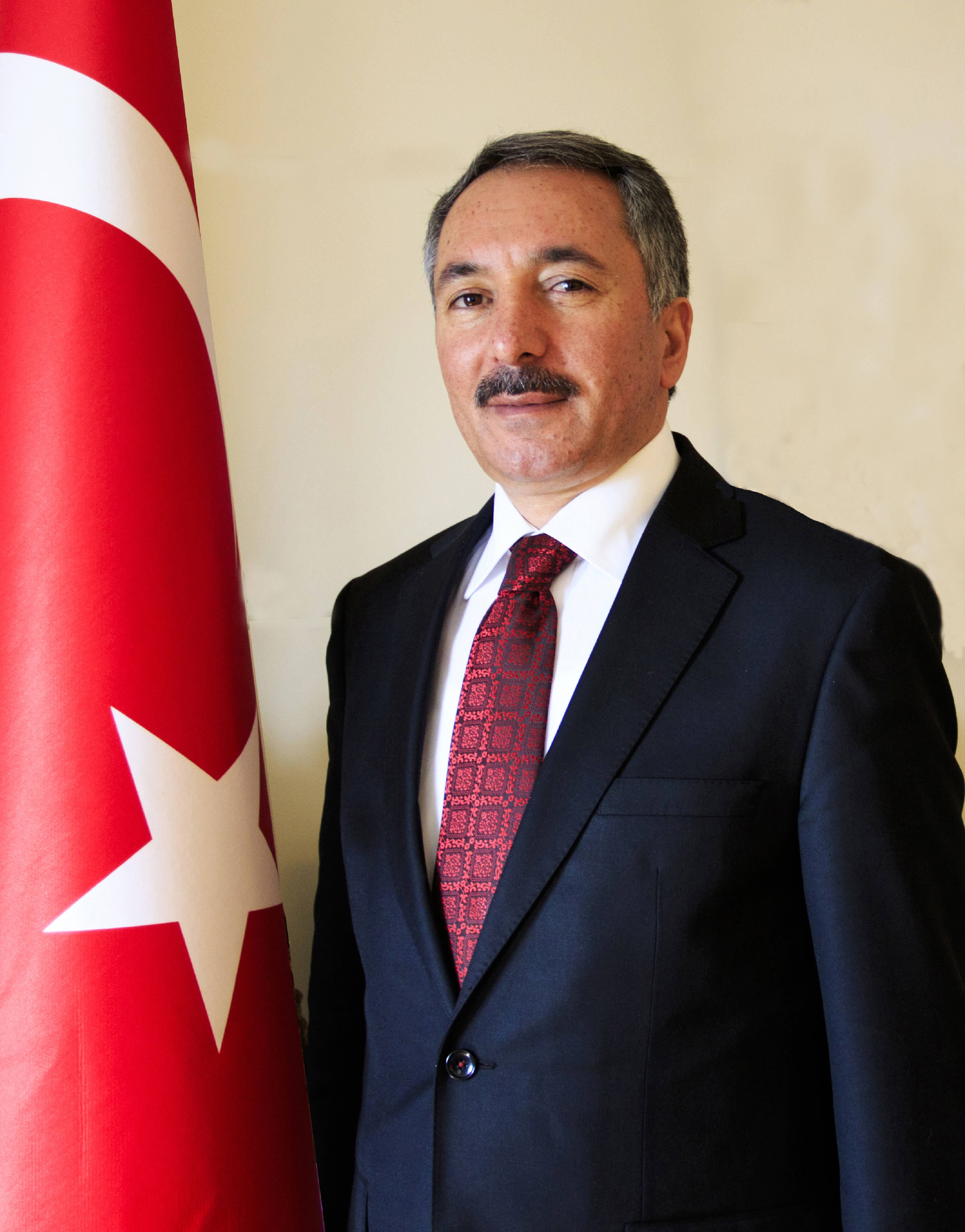 Rektörü  Prof. Dr. Abdulhalik Karabulut’un10 Kasım Atatürk’ü Anma Mesajı