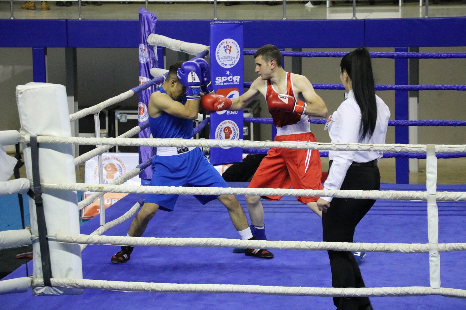 Büyük Erkekler Türkiye Ferdi Boks Şampiyonası Ağrı’da Başladı