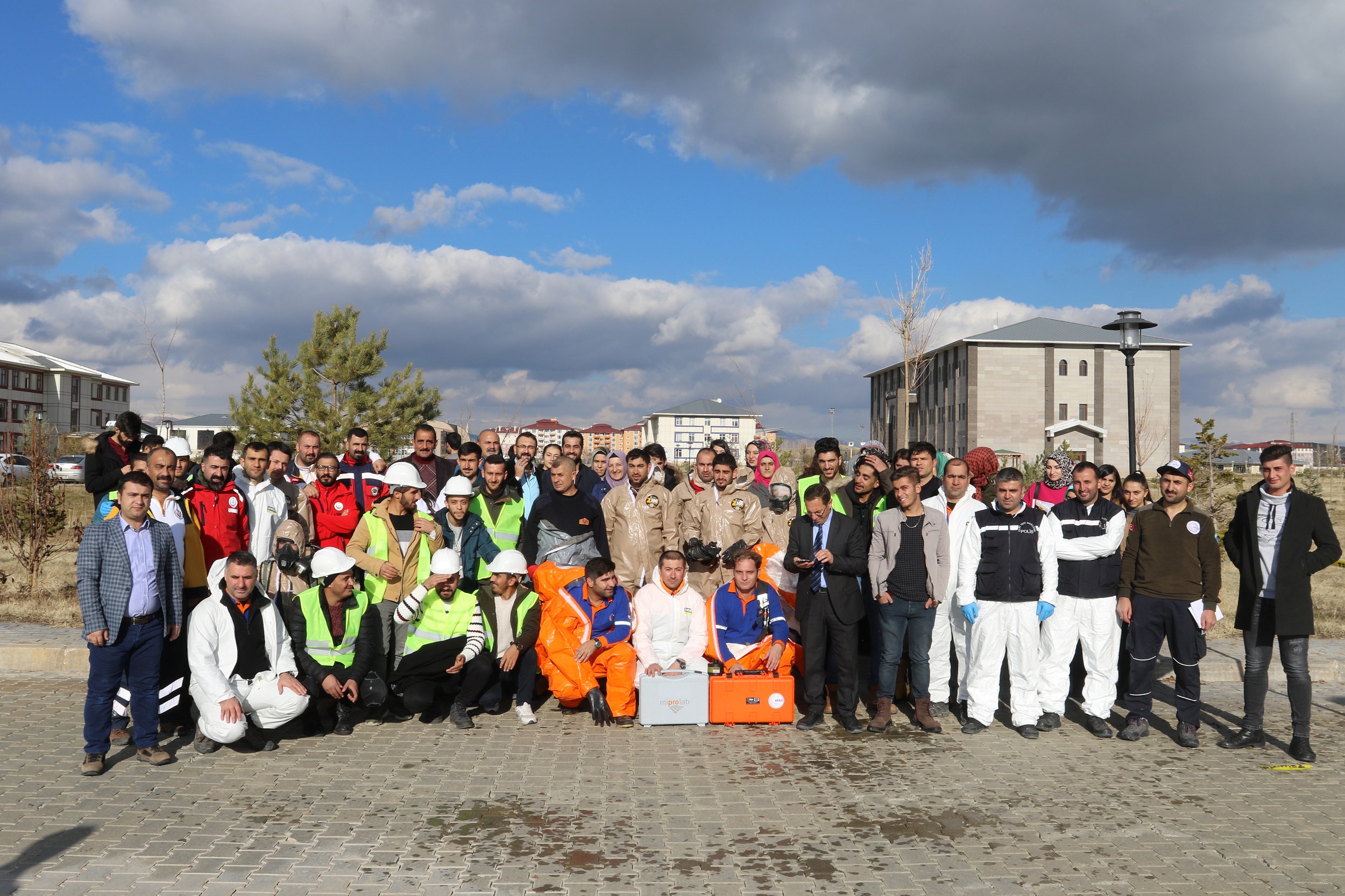 Ağrı İbrahim Çeçen Üniversitesinde Kimyasal Gaz Tatbikatı Yapıldı