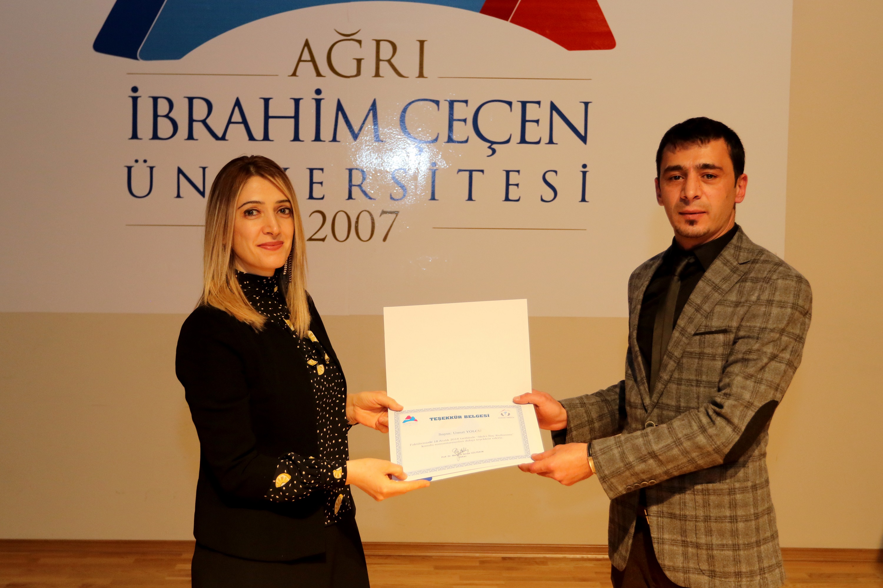 AİÇÜ’de“Akılcı İlaç Kullanımı”Konulu Konferans Düzenlendi