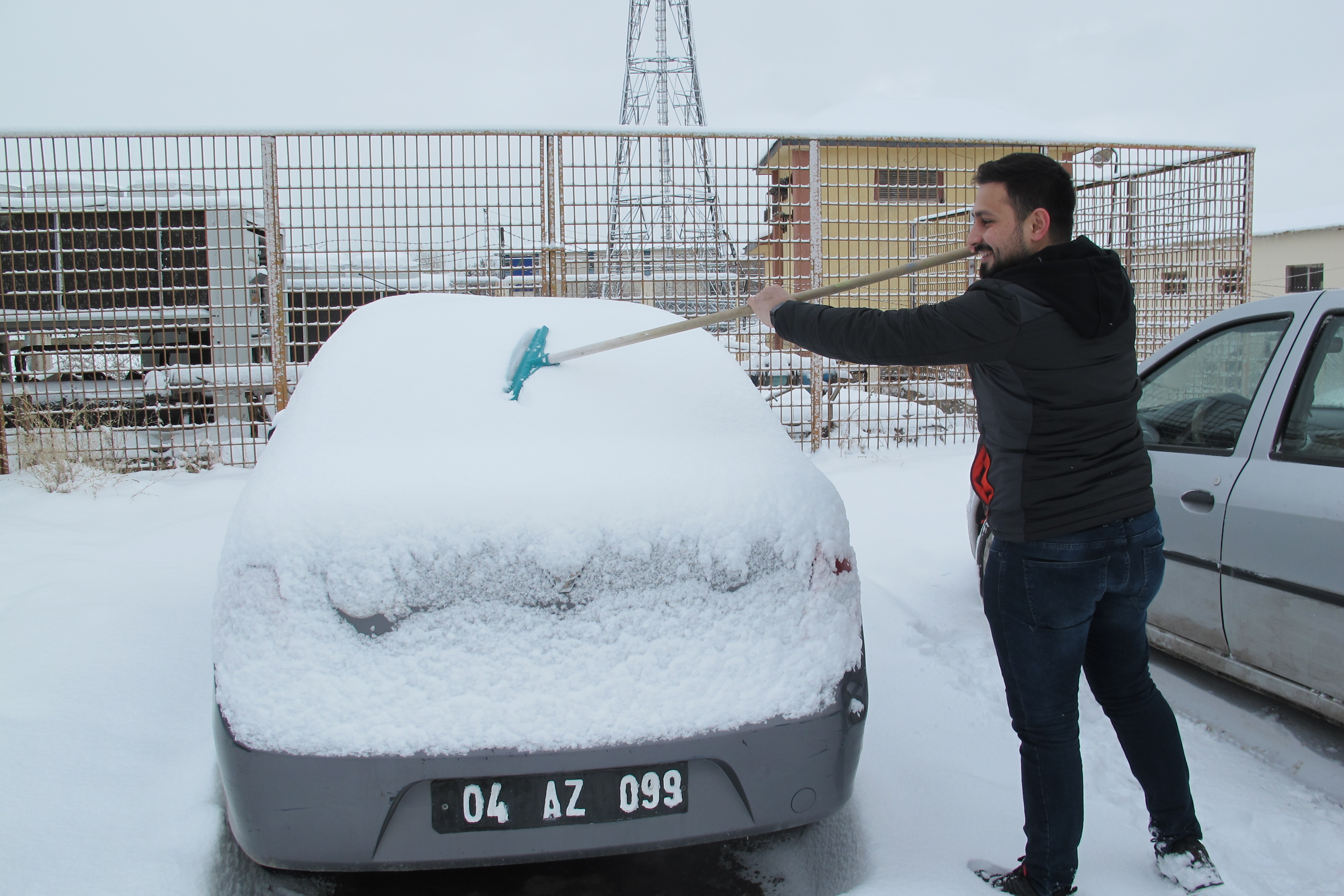 Ağrı’da Eğitime Kar engeli