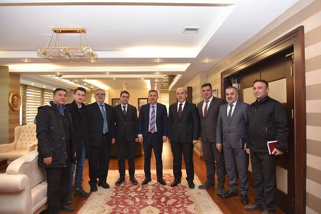 Belediye Başkan Adayı Eryılmaz Ağrı Valisi Elban’ı Ziyaret Etti