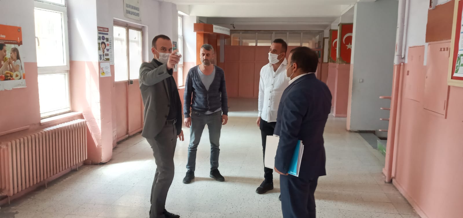 Ağrı Milli Eğitim Müdürü Tekin sınav merkezlerini denetledi