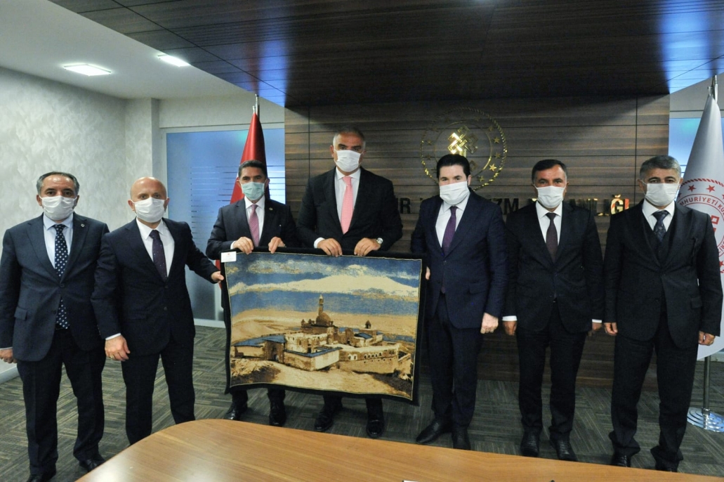 Başkan Sayan, Kültür ve Turizm Bakanımız Sayın Mehmet Nuri Ersoy başkanlığında düzenlenen Ağrı Dağı Turizm Toplantısına Katıldı