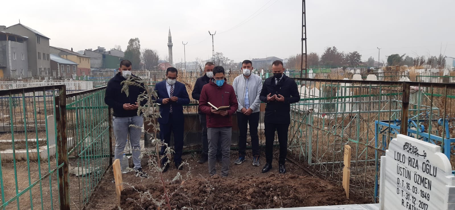 Şube Müdürü Ali Beyazoğlu mezarı başında anıldı