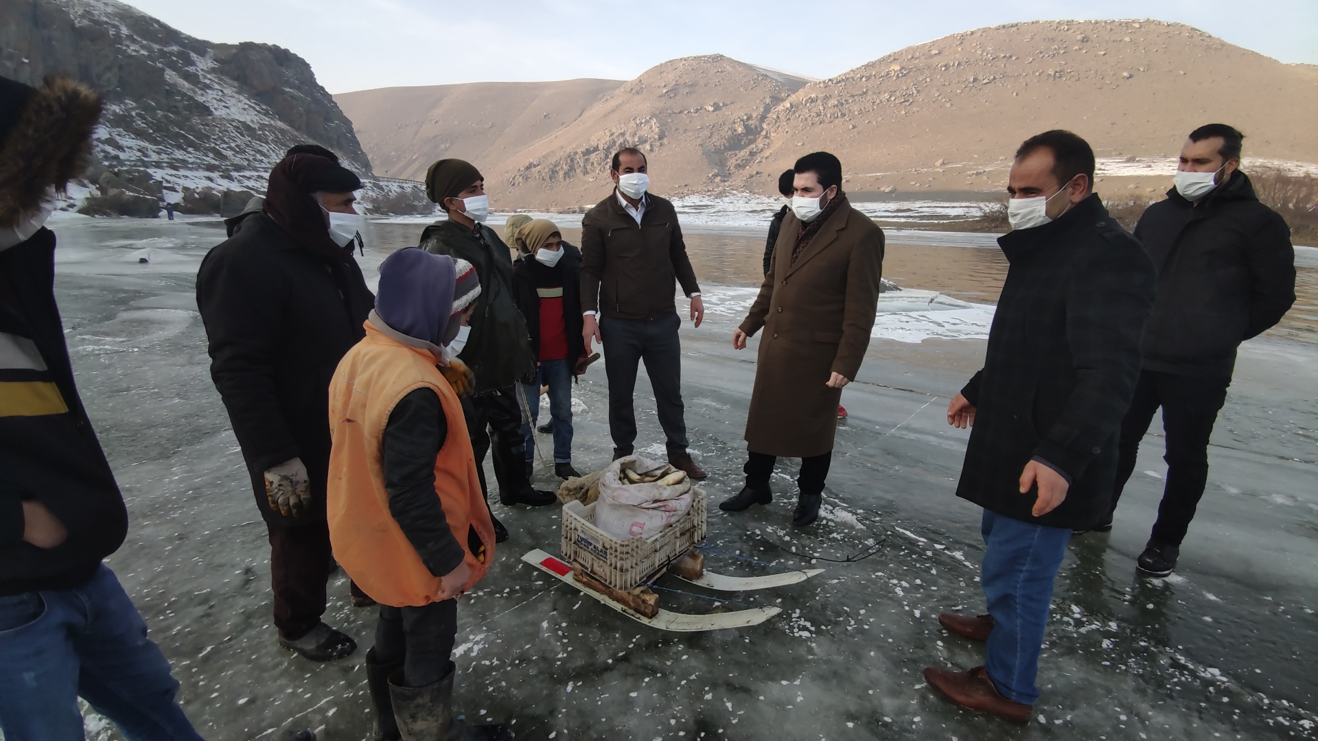 Belediye Başkanı Savcı Sayan – 15 derecede balık tutan köylülerle bir araya geldi