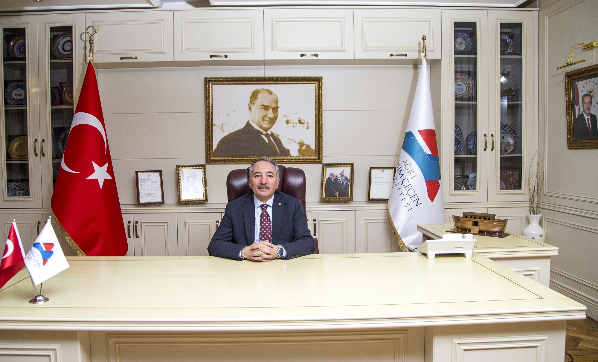 Rektörü Prof. Dr. Abdulhalik KARABULUT’un Ramazan Bayramı İçin Yayınlamış Oldukları Kutlama Mesajı