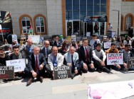 Ağrı Milli Eğitim Müdürü Kökrek, Filistin’e destek oturma eylemine katıldı